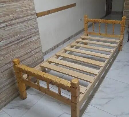 لسرعة البيع سرير عرض ٩٠ طول ١٩٠