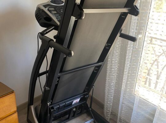 Tredmill lightly used in great condition