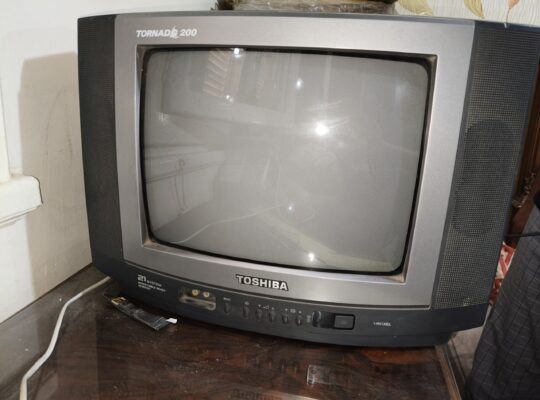 14 inches Toshiba