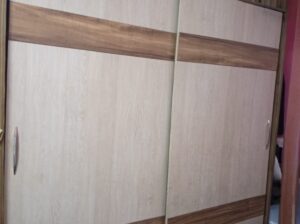 غرفة نوم كاملة بحالة ممتازة