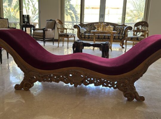 chaise lounge
