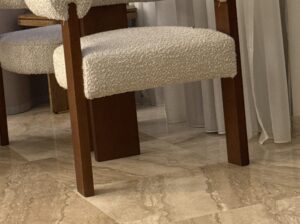 6 or 8 dinning chairs