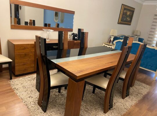 Dinning table