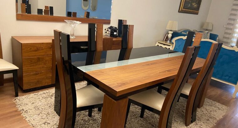 Dinning table