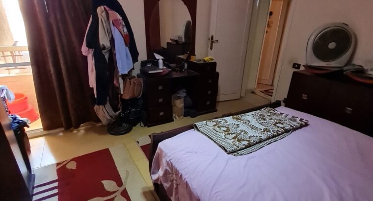 غرفة نوم خامات كلها زان بالكامل