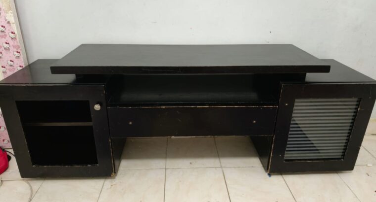 ترابيزة تليفزيون