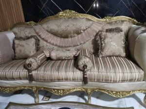 صالون للبيع بحاله ممتازه خشب زان