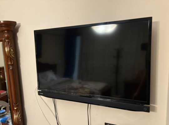 Bed , Drawer,commode,Tv