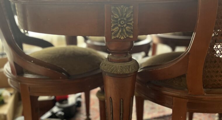 Antique French Design Dinning Table