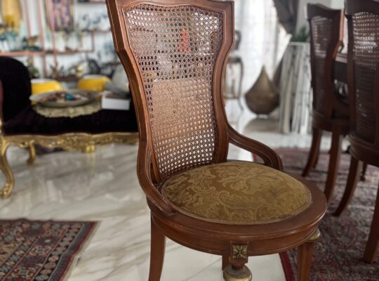 Antique French Design Dinning Table