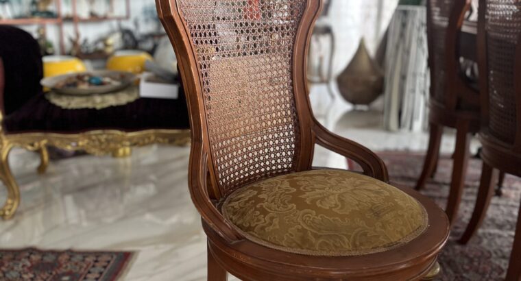 Antique French Design Dinning Table