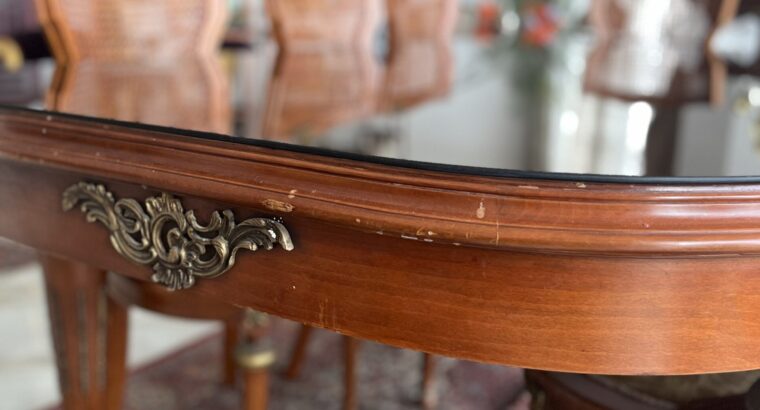 Antique French Design Dinning Table