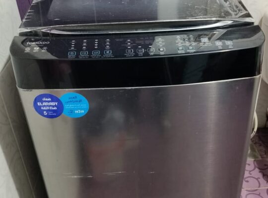 للبيع غسالة تورنيدو تحميل علوي 15 كجم بحالة ممتازة