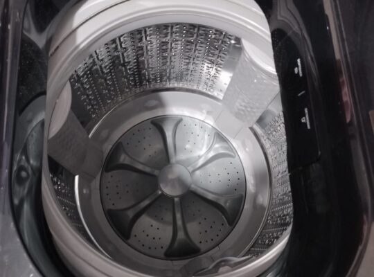 للبيع غسالة تورنيدو تحميل علوي 15 كجم بحالة ممتازة